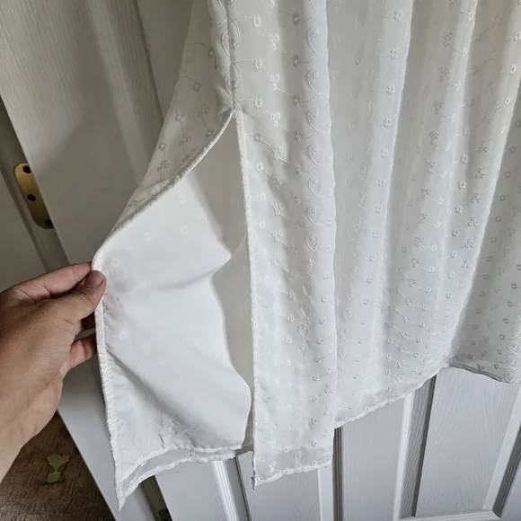 Le Lis White Puff Sleeve Sundress - Picture 6 of 7